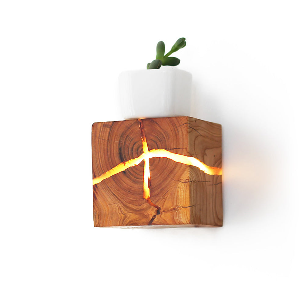 Simple Solid Wood Cracked Wall Lamp